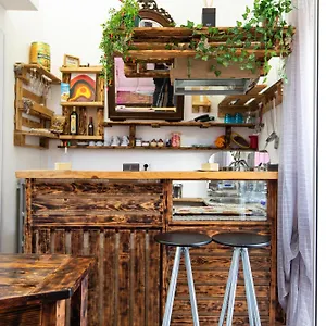 https://relax-a-4-salti-dai-navigli.it-lombardy.com